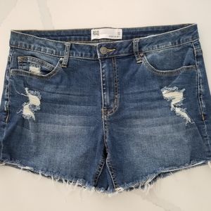 RSQ (Tillys) Distressed Jean Shorts Juniors Sz 13